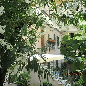 Il Giardino Degli Oleandri La Spezia