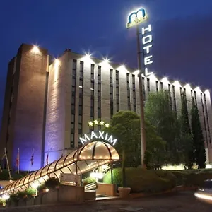 4* Отель Maxim