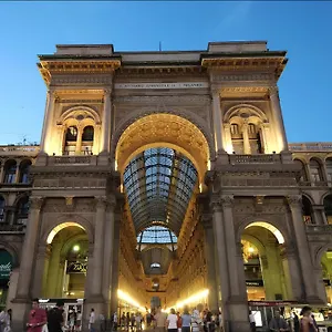 Gardone - Ampio Con 2 Da Letto - Comodo Per Duomo! Milán