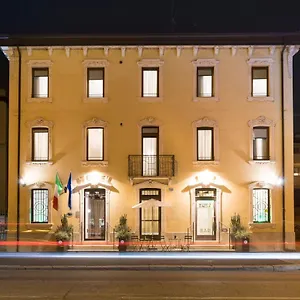 3* Отель Fontana
